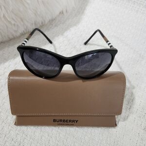 BURBERRY SUNGLASSES B 4145 3001/T3 55-18 140 3P Polished Black/Polarized